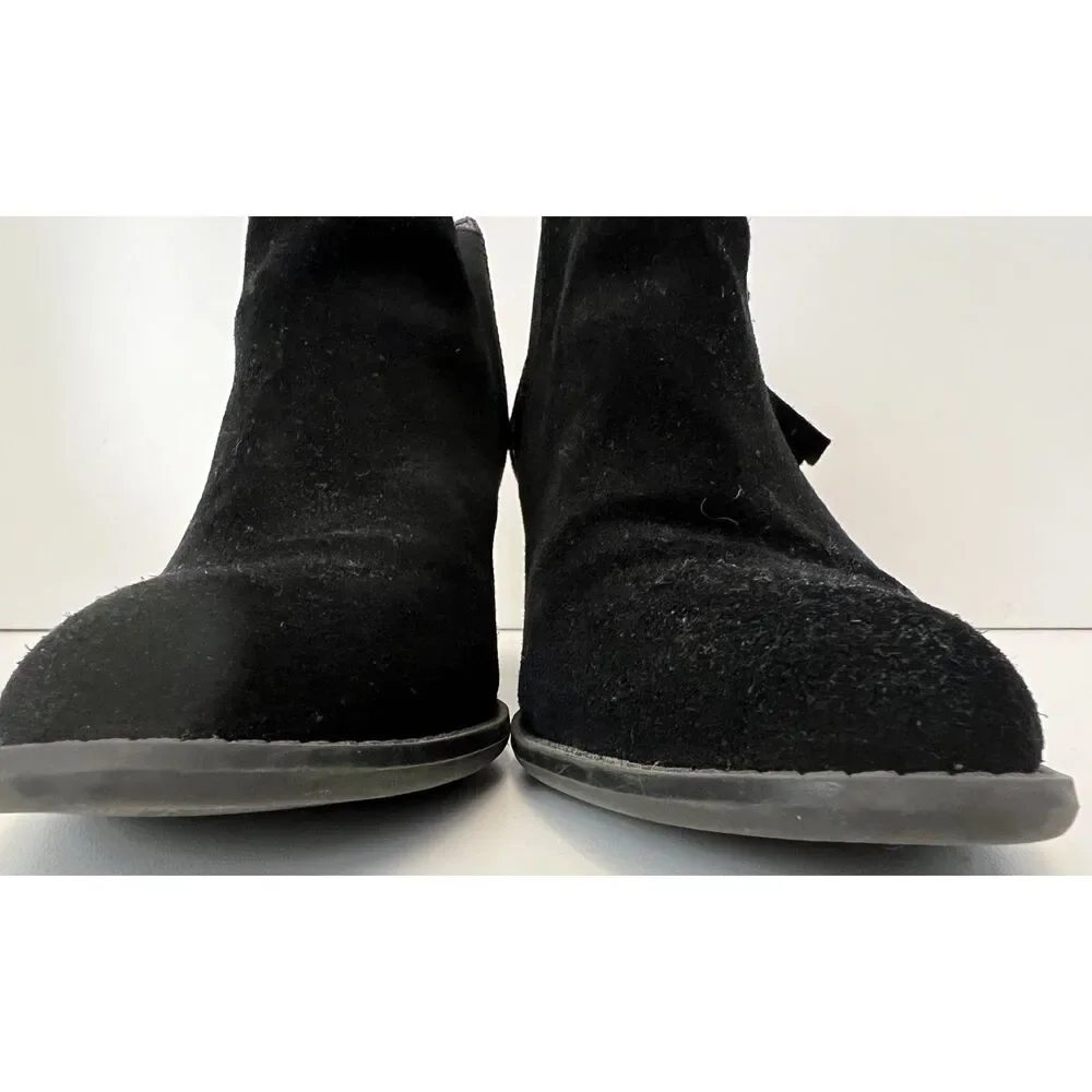 Vionic Anne Black Suede Ankle Boots. Size 9.
